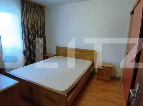 Apartament modern, 3 canere, 60 mp, etaj intermediar, zona Cetate