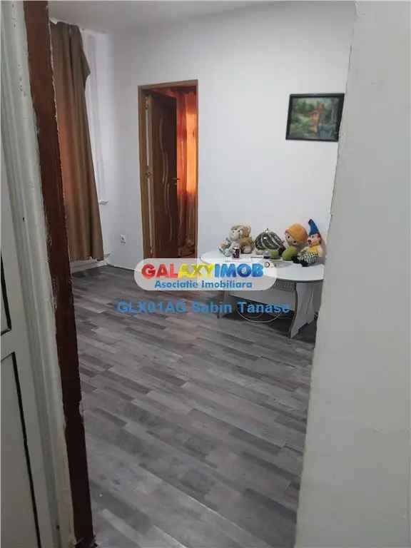 de inchiriat apartament cu 3 cam cf 2 etaj 1 TRIVALE