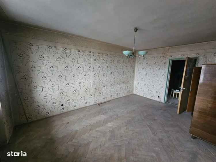 Apartament de vânzare cu 2 camere în Pitești cu balcon și lift