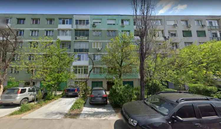 Apartament de vânzare 3 camere în sector 6, București cu logie