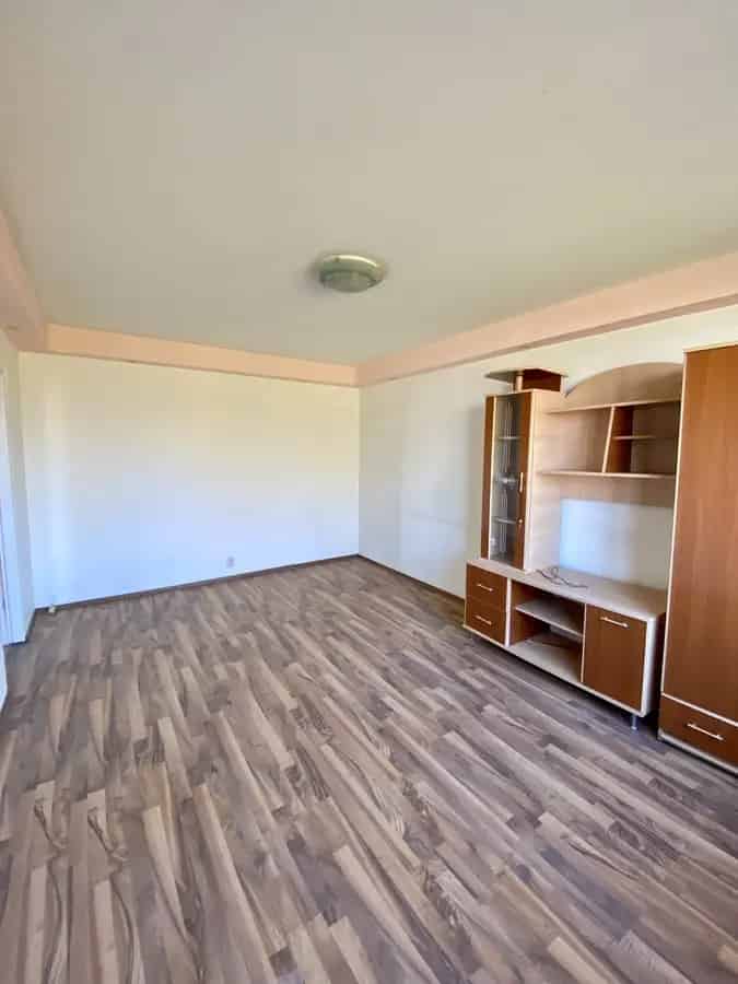 Garsoniera 33mp Drumul Taberei Romancierilor Decomandata Terasa