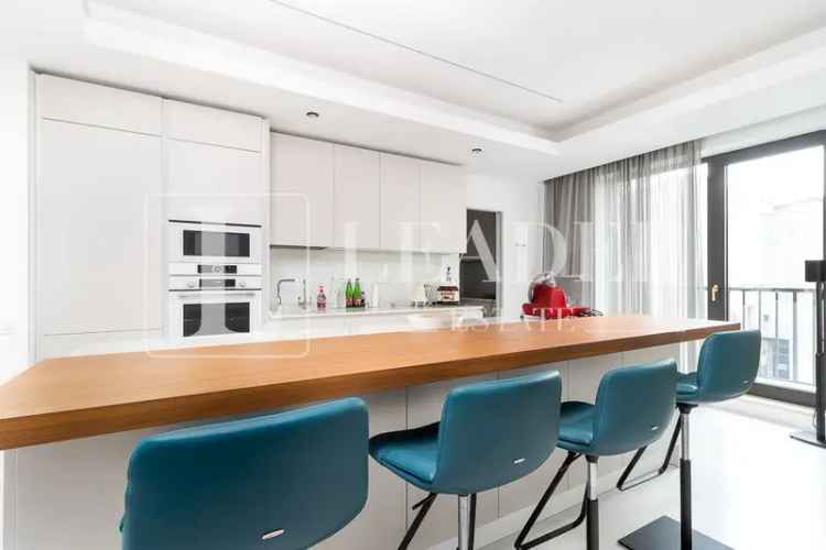 Inchiriere penthouse I Piata Victoriei