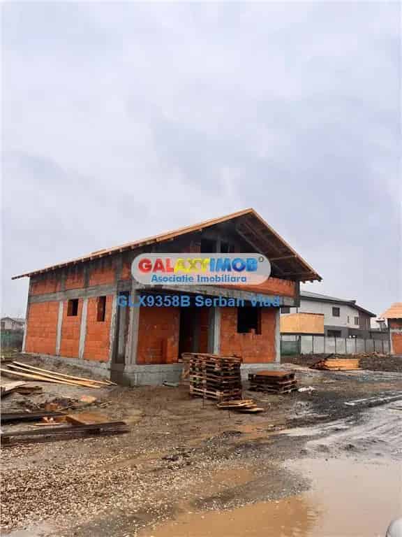 Casa P 1 4 camere 2 bai curte 300 mp toate utilitatile