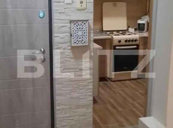 Apartament 3 camere,gradina si parcare, 52 mp, Aleea Postavarului