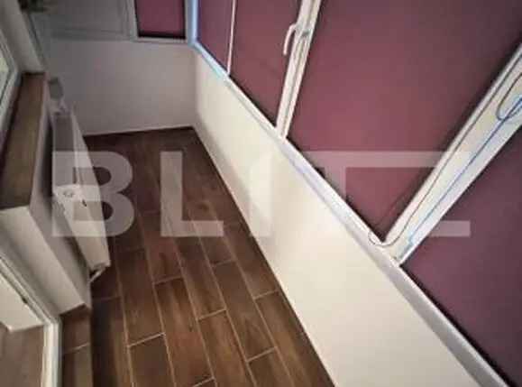 Apartament 3 camere, 80 mp, decomandat, zona Centrala