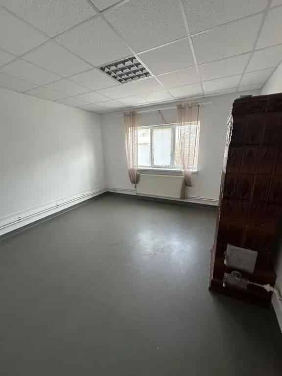 Apartament 3 camere decomandat Radu Beller