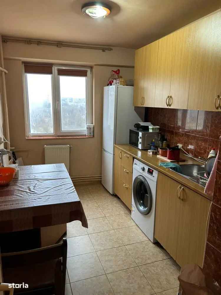 Apartament de vanzare 3 camere cu 2 balcone pe Bdul Tomis