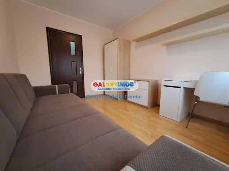 Vanzare apartament 3 camere Rahova cu imbunatatiri si mobilat