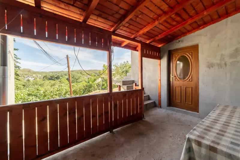 Casa 4 camere Sat Bujoi Comuna Bogati Anexe Teren 2693 mp