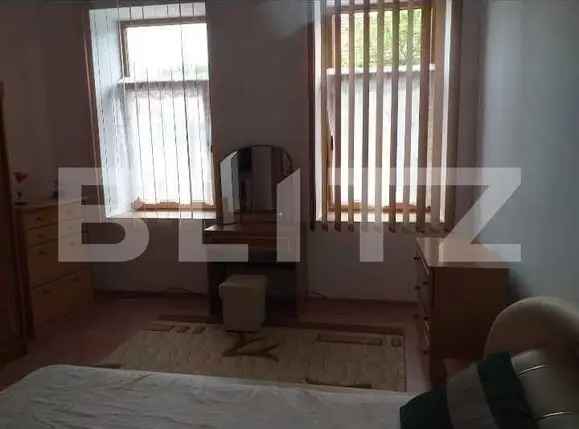 Apartament central, 2 camere si boxa, 47 mp, in Balcescu