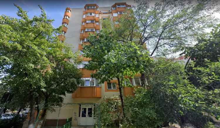 Apartament de vanzare 4 camere in sector 5 Bucuresti cu lift