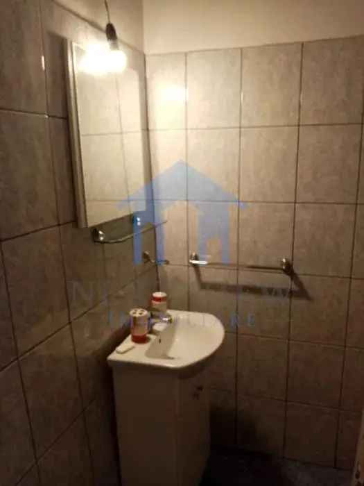 Închiriere apartament 1 cameră Central cu numeroase îmbunătățiri