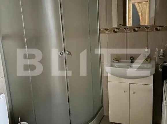 Apartament de inchiriat, 3 camere, 84 mp, zona liniștită