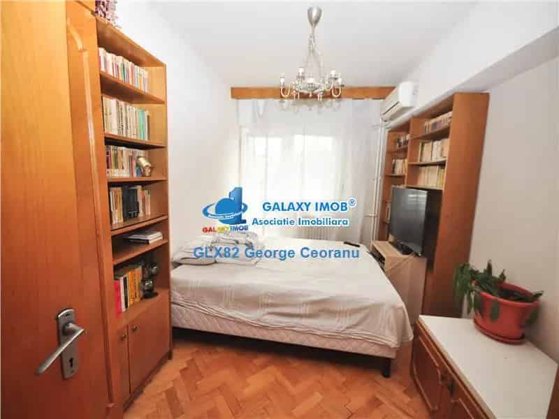 Apartament 3 camere Splaiul Unirii renovare