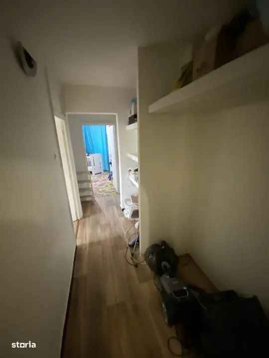 Vanzare apartamente 3 camere CUG cu 2 bai si centrala termica