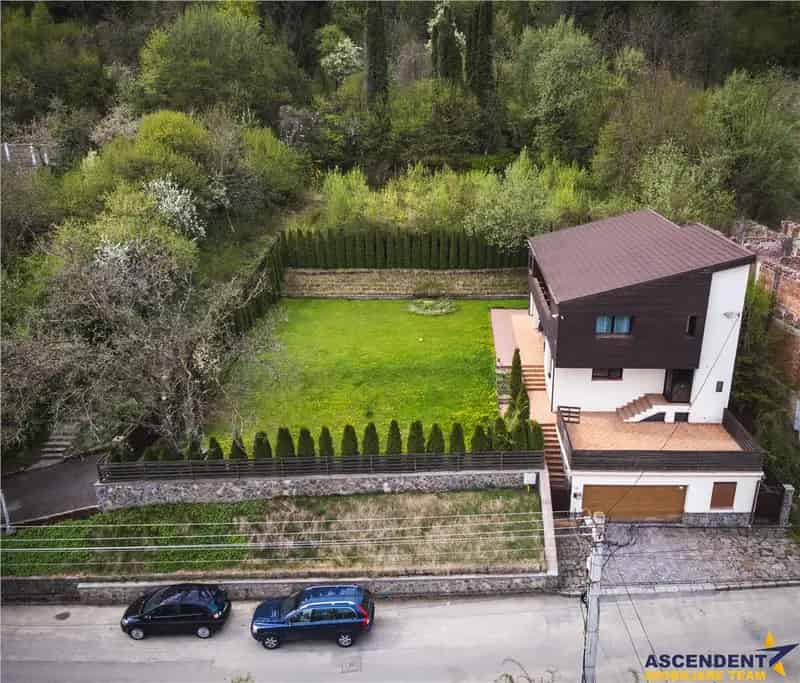 Vilă De Lux Central Brașov 540mp Curte 800mp Finisaje Premium