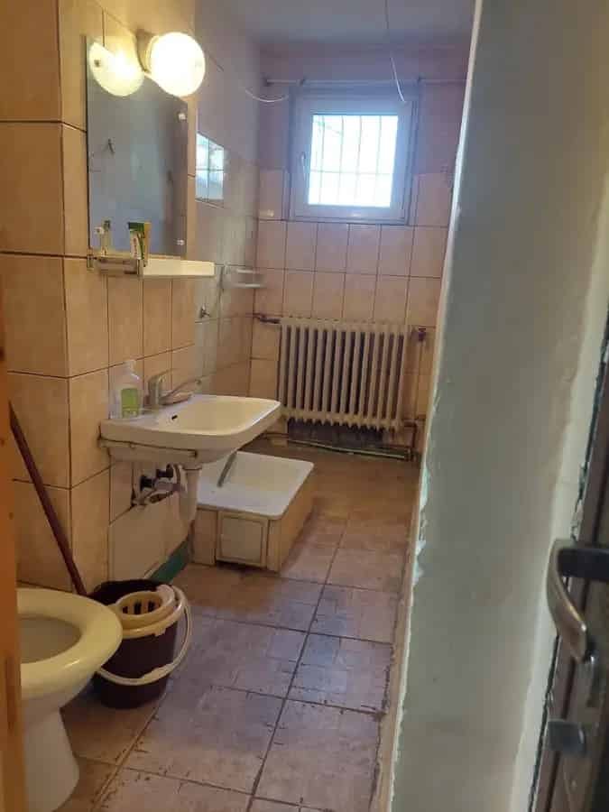 Apartament 32 mp Parter Decomandat 1978 Termopan