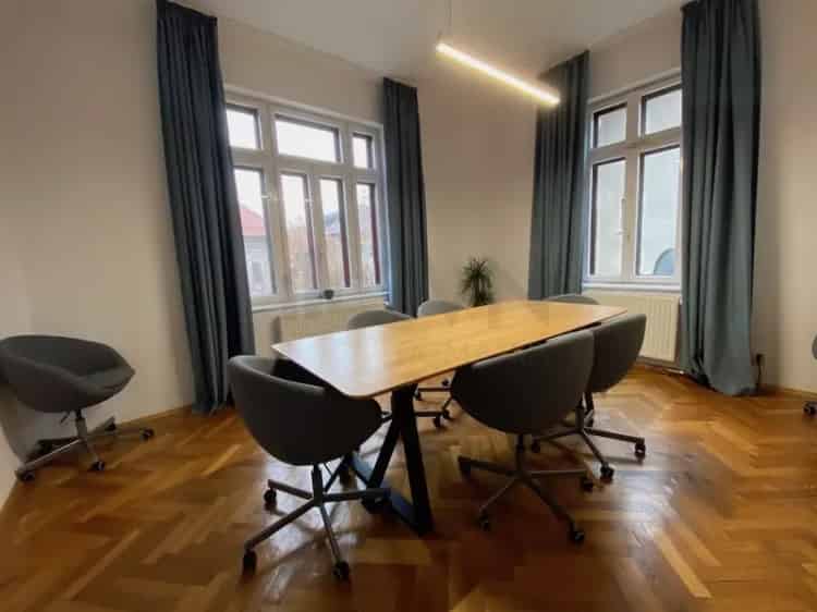 Apartament 7 camere 4 bai Vila Dorobanti Intrarea Separata