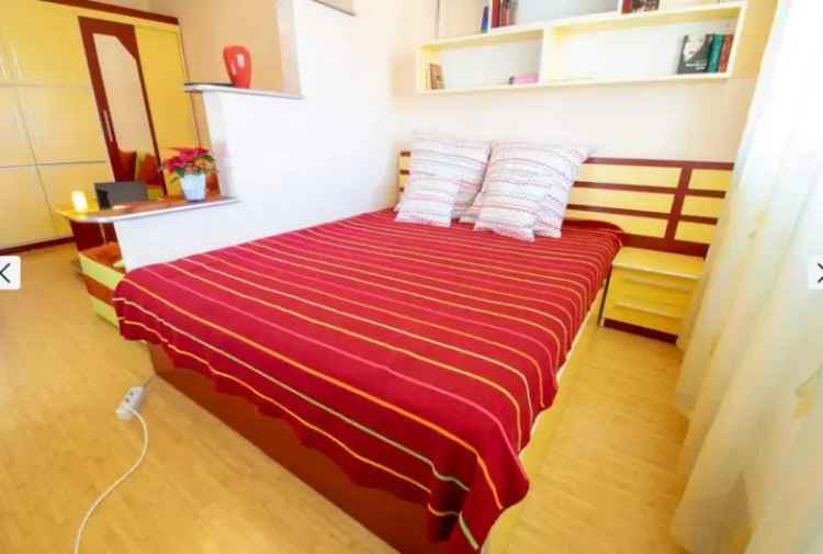 Apartament o camera Cetate, bloc nou ,mobilat, utilat