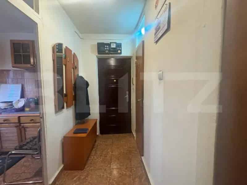 Apartament 3 camere Calea Moldovei 68mp