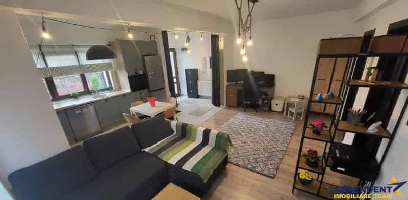 Apartament 2 camere cu gradina Sanpetru Brasov