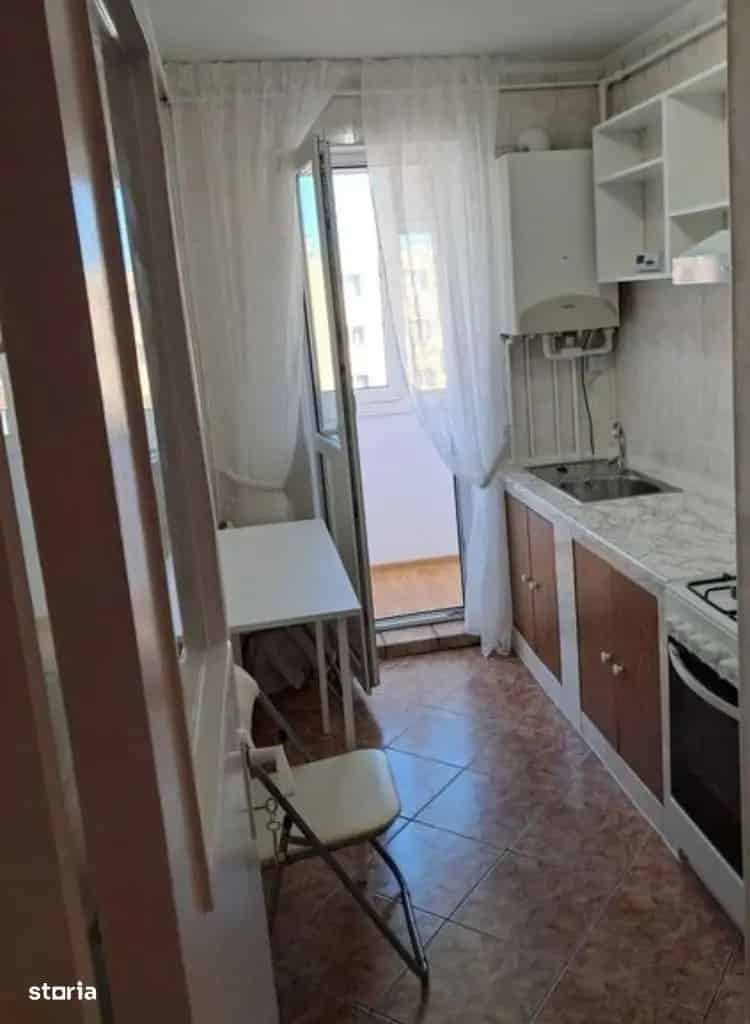 Apartament 3 camere Grivitei - 54 mp - Decomandat