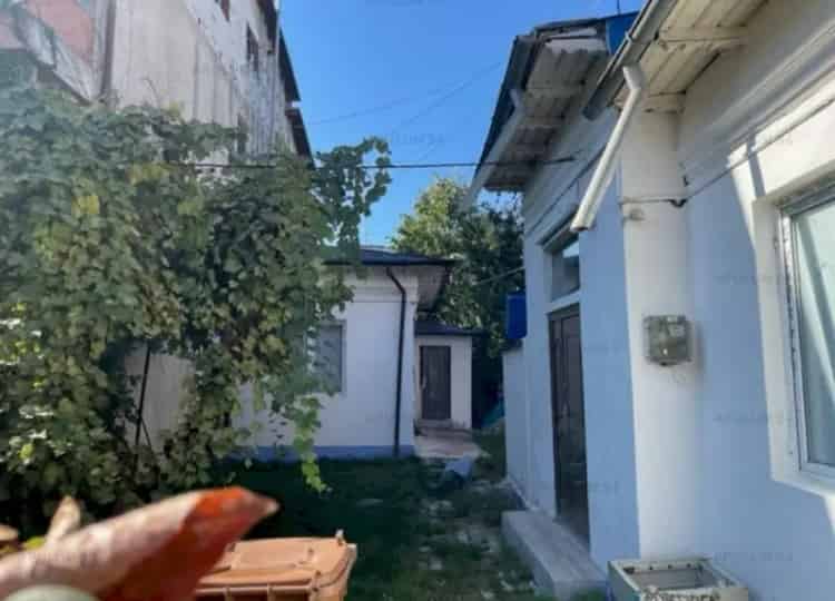 Teren cu constructie Mihalache- Popisteanu