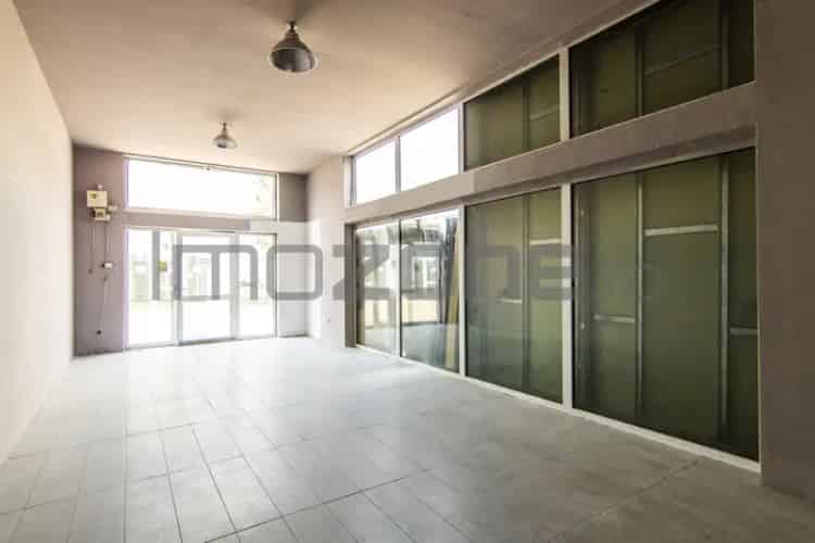 Valea Cascadelor, de inchiriat spatiu comercial, 33 mp, stradal