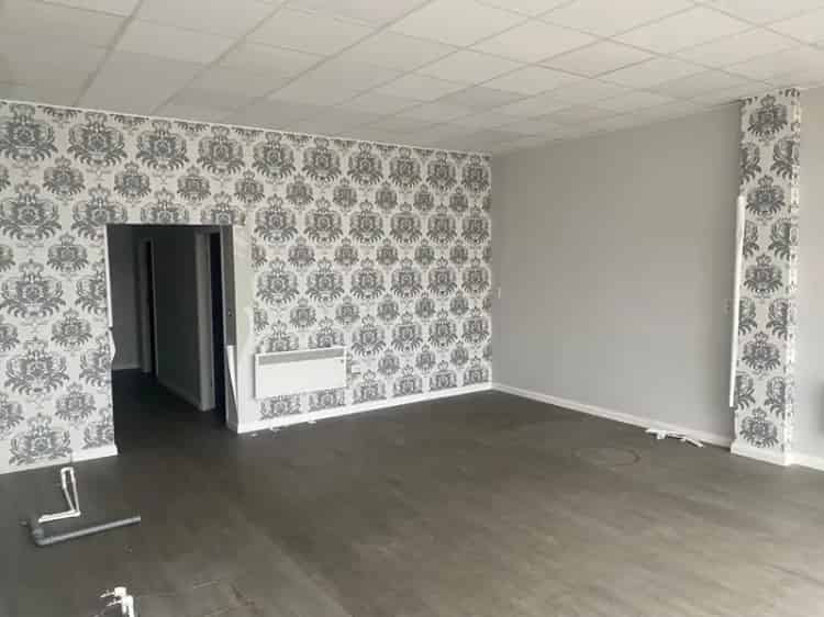 Spatiu Comercial Tunari 70mp - Aer Conditionat Parcare Vitrina