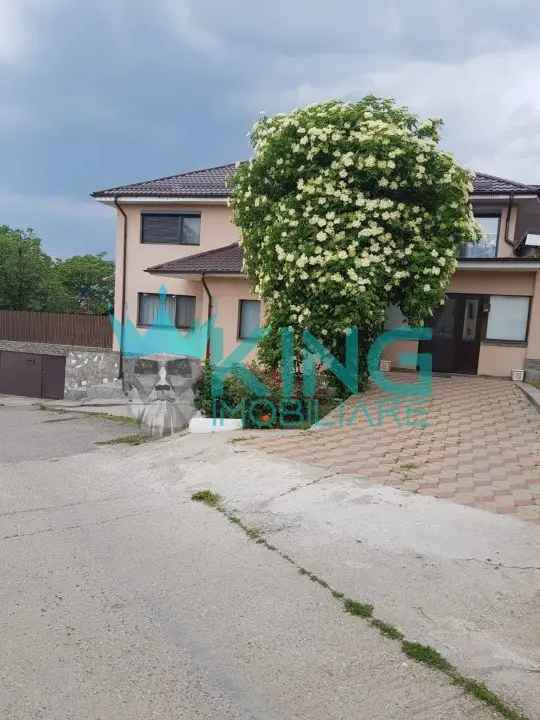 Casă de închiriat | 5 Camere | Terasa | Curte comuna