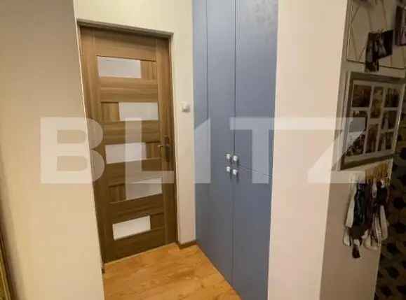 Apartament, 3 camere, zona Aluminei