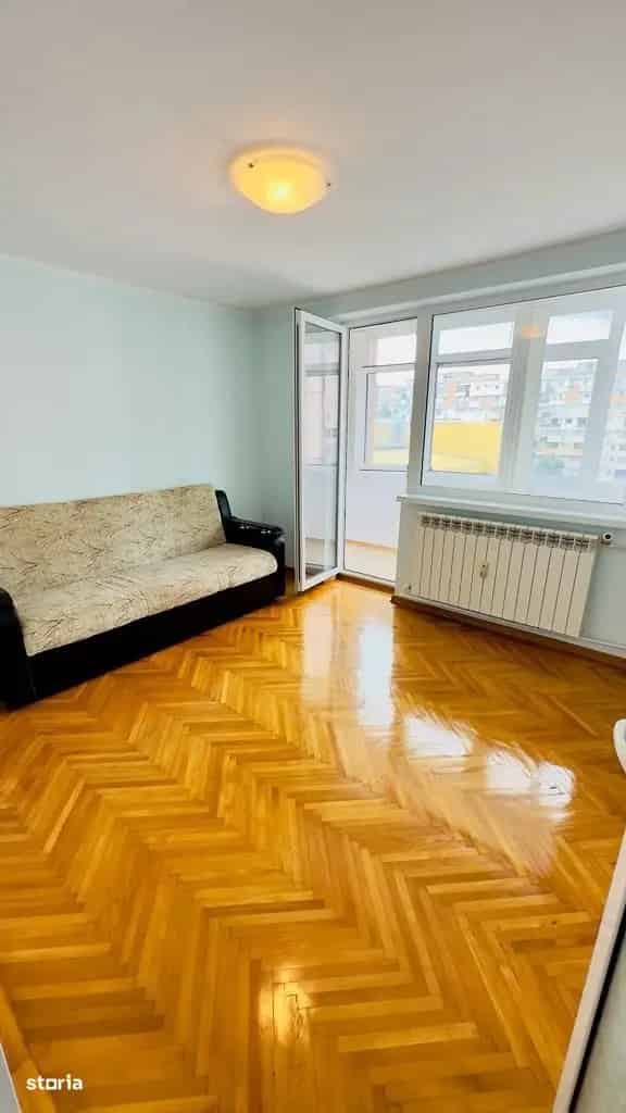 Apartament 61 mp Micro 19 - Decomandat cu Balcon