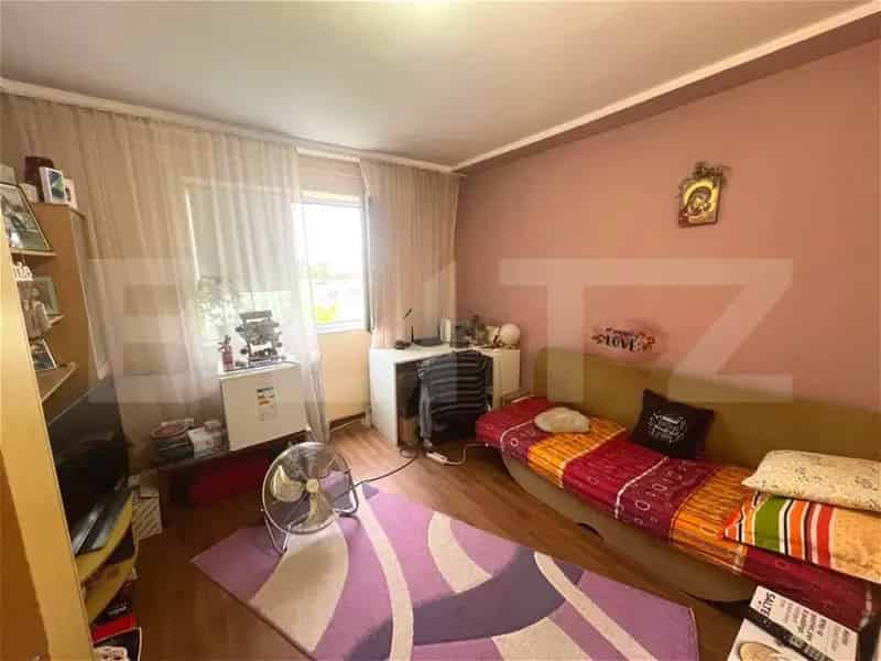 Apartament 2 camere Aradului 42 mp Decomandat Renovata