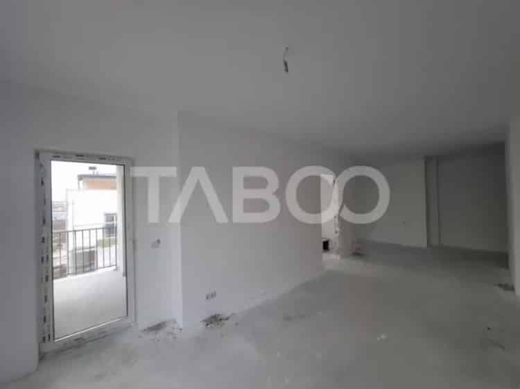 Apartament 2 camere de vanzare decomandat zona Turnisor Sibiu