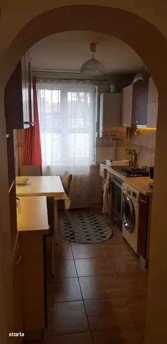 Vanzare apartamente 2 camere semicentral cu garaj si pivnita