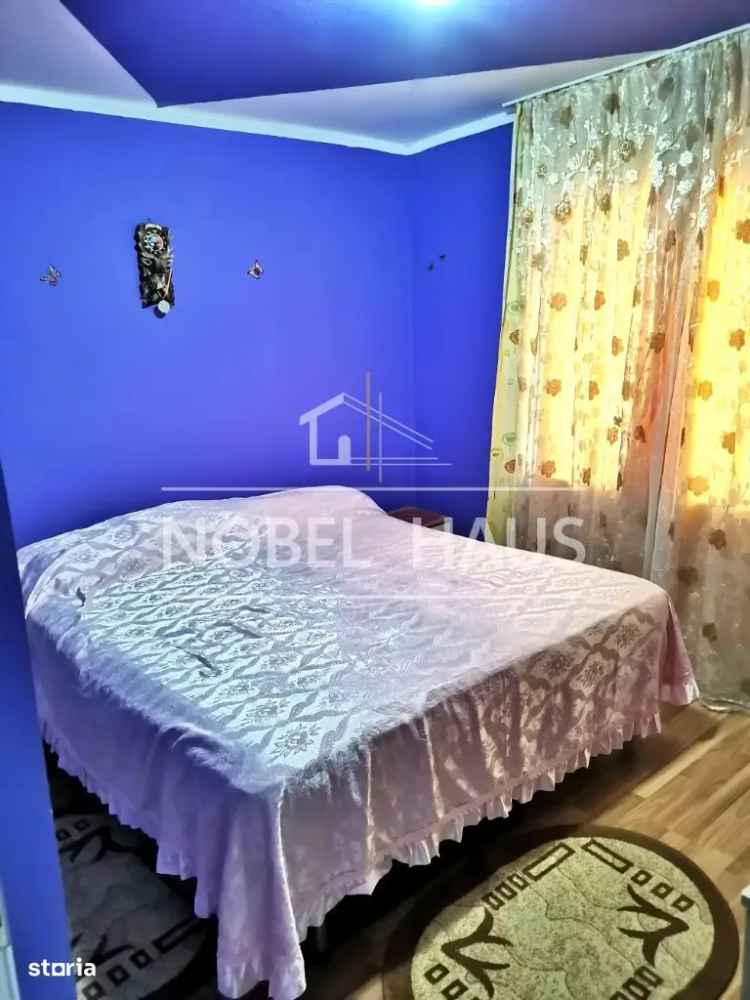 Apartament de vanzare 2 camere semidecomandat zona Stadion