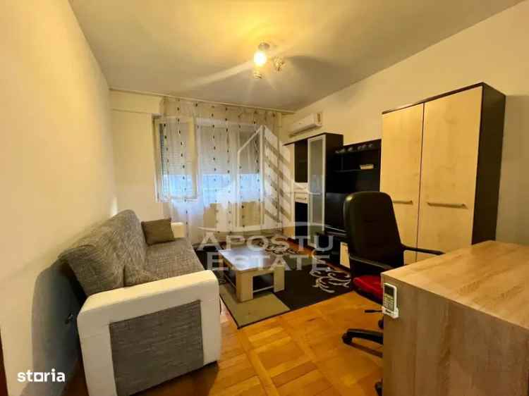 Vanzare apartament cu 2 camere zona Lipovei etaj intermediar