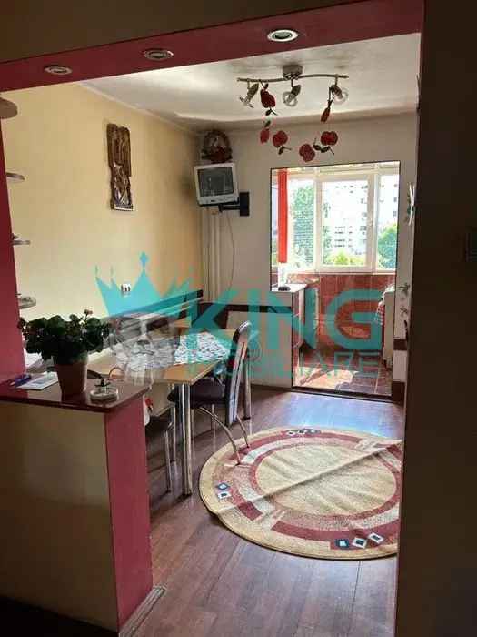 Inchirieri apartamente 3 camere Dristor balcon aproape de metrou reabilitat termic