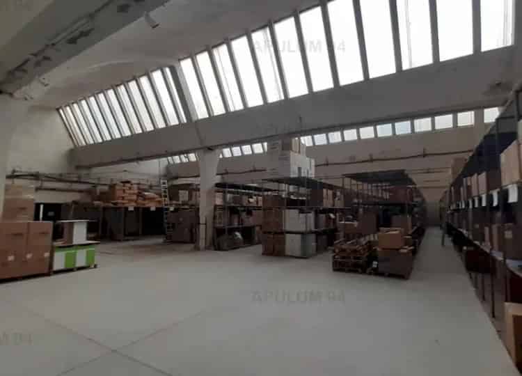 Hala 3600mp zona de Sud a capitalei
