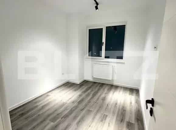 Apartament 3 camere decomandat 87 mp Visoianu