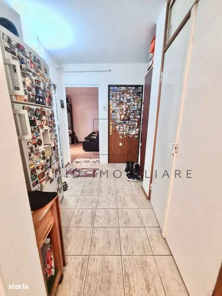 Vanzare apartament 2 camere decomandat in General cu centrala termica