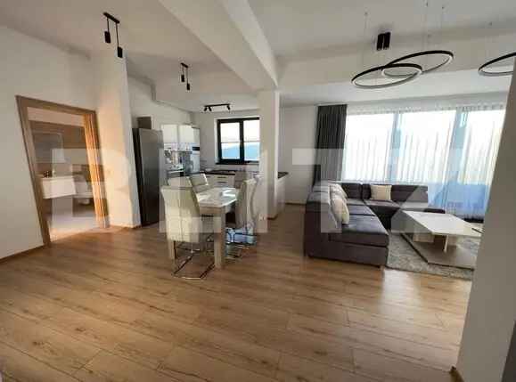 Penthouse 82mp, terasa 30mp, Cetate