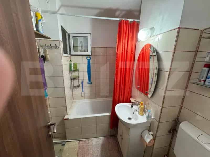 Apartament 2 camere de vanzare zona Industriala