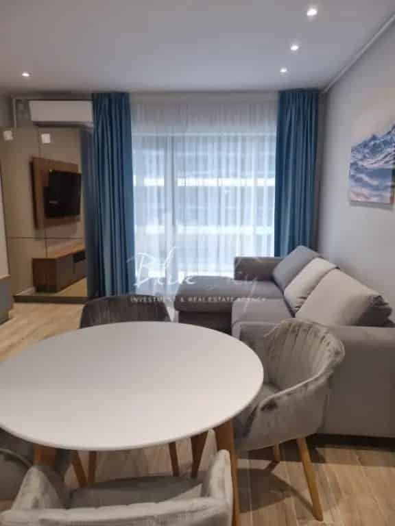 Apartament 2 Camere Mamaia Nord vedere laterala la mare