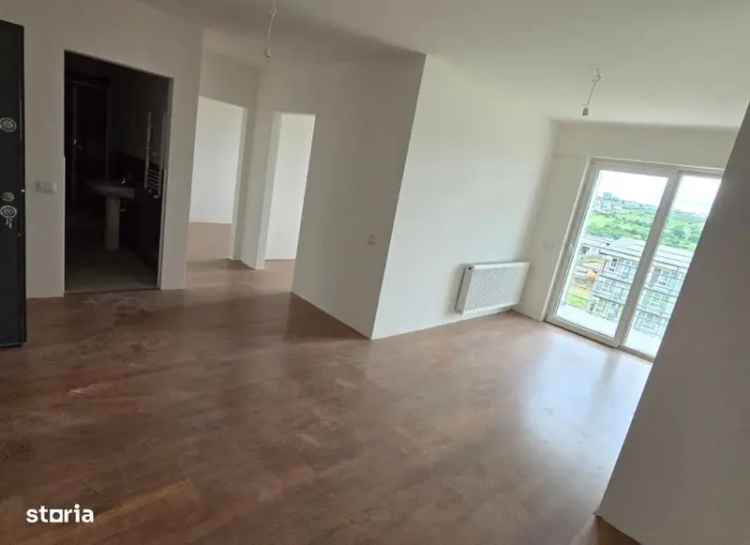 Vanzare apartamente 3 camere Visani etaj 4 cu balcon si centrala termica