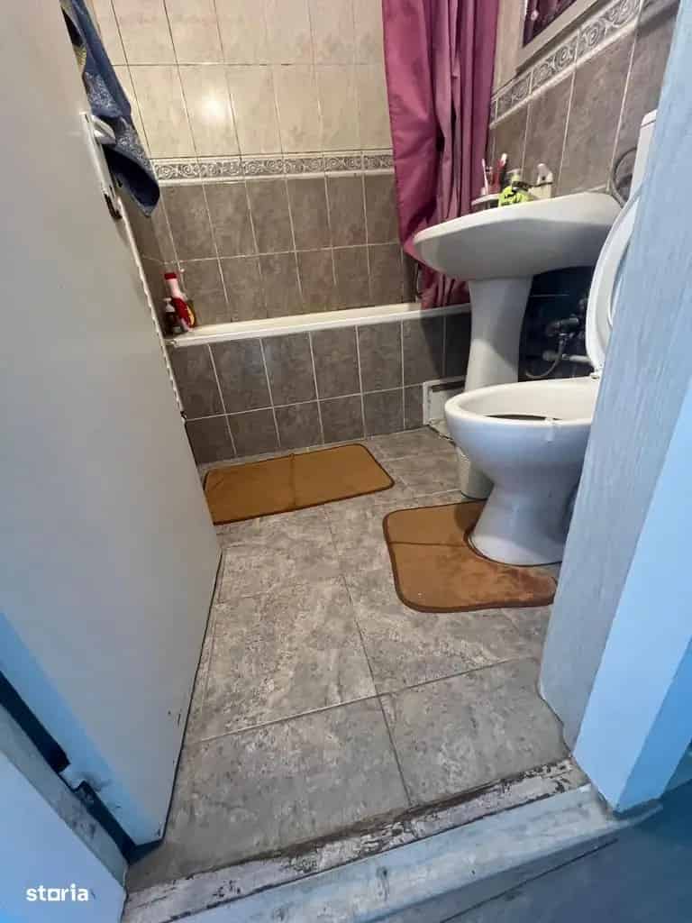 Apartament Decomandat 4 4 Tiglina Centrala Termica Balcon