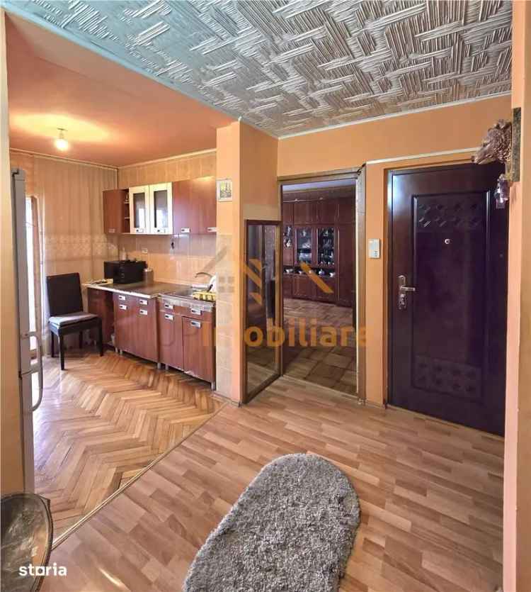 Apartament de vanzare 2 camere in zona Iosia Oradea cu loc de parcare