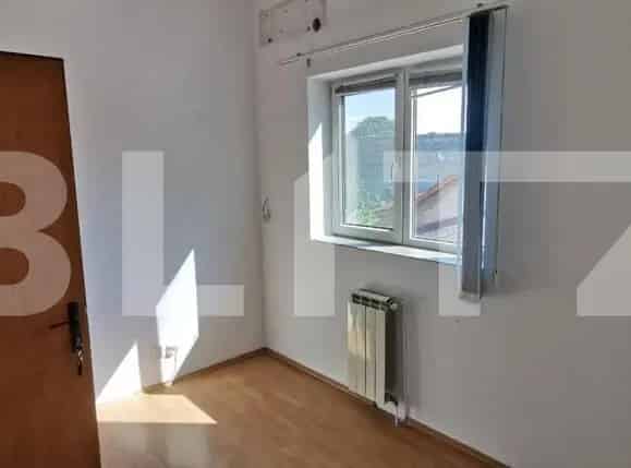 Birou 10mp Complex Studentesc - Spatiu Profesional Securizat