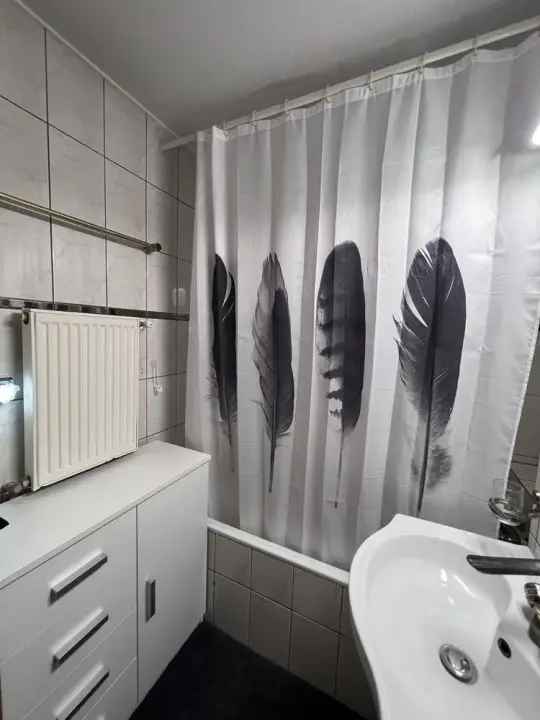 Inchiriere apartament 4 camere Centru Civic cu loc parcare si centrala proprie