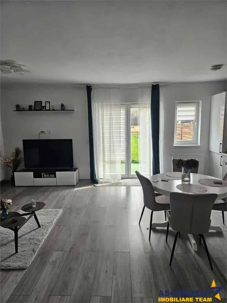 Casă Tarlungeni 3 Dormitoare 2 Bai Mansarda